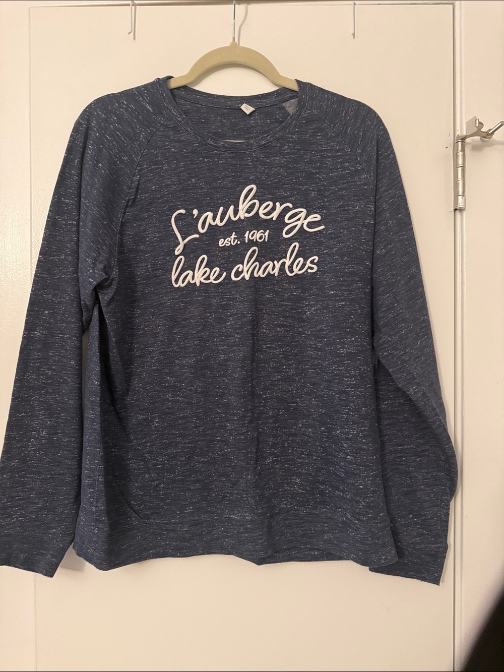 Lake Charles L'auberge Graphic Crewneck Sweater - Blue